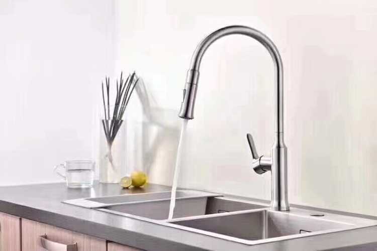 kitchen sink2.jpg