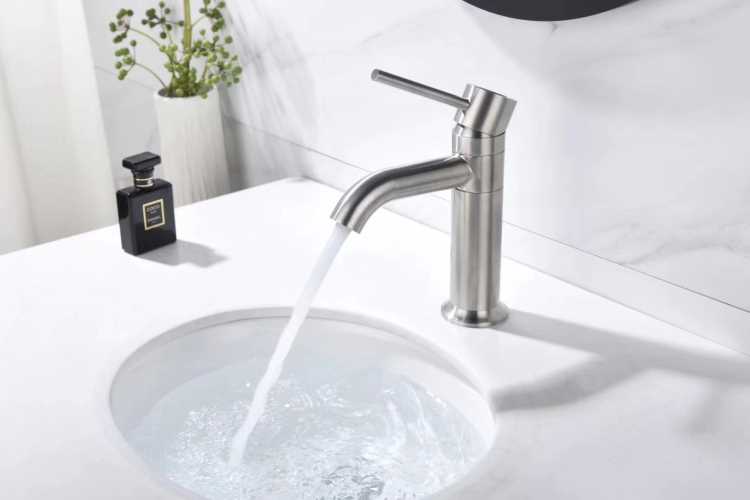 suitable basin faucet2.jpg
