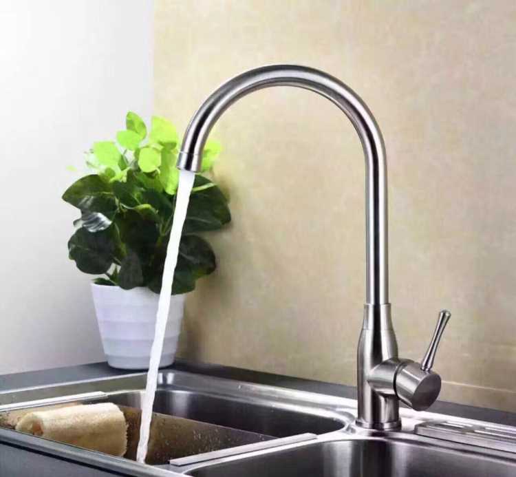 advantages of stainless steel faucets1.jpg