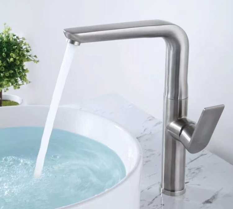 advantages of stainless steel faucets2.jpg