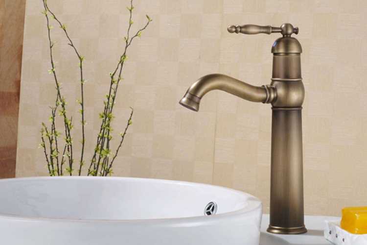 choose antique faucet2.jpg
