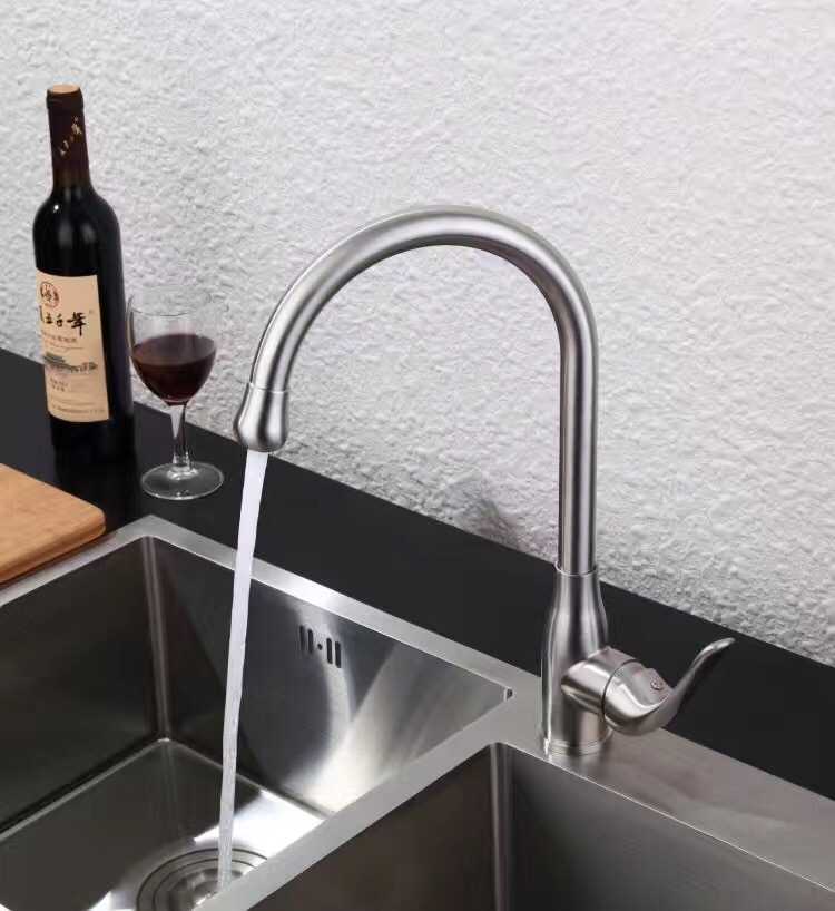 How to install kitchen faucet1.jpg