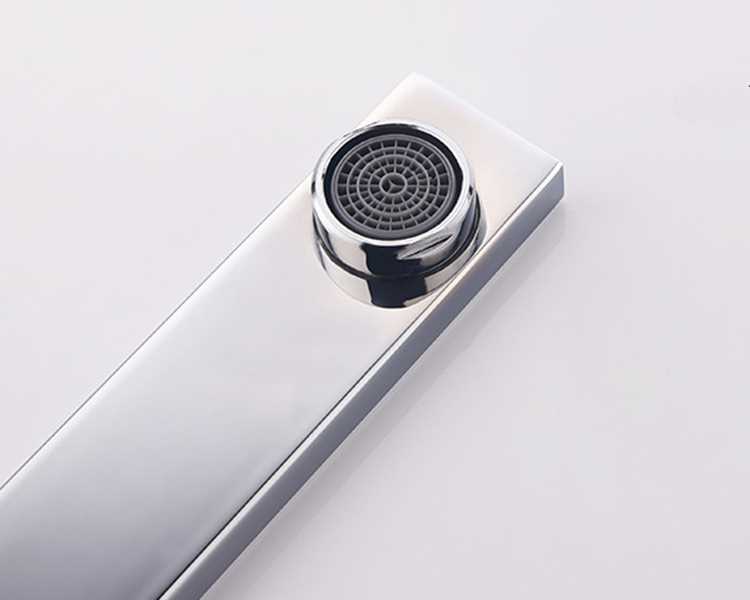 YT-1-1077C8 Kitchen faucet.jpg