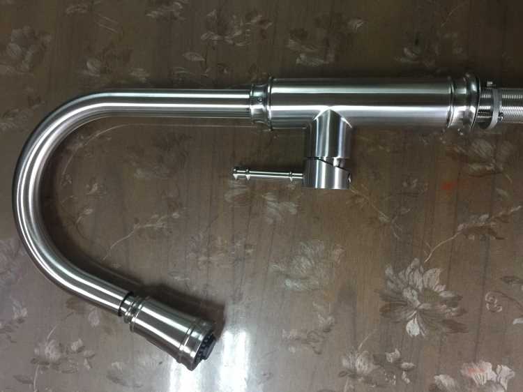 YT-1-1045H1 Pull out kitchen mixer.jpg