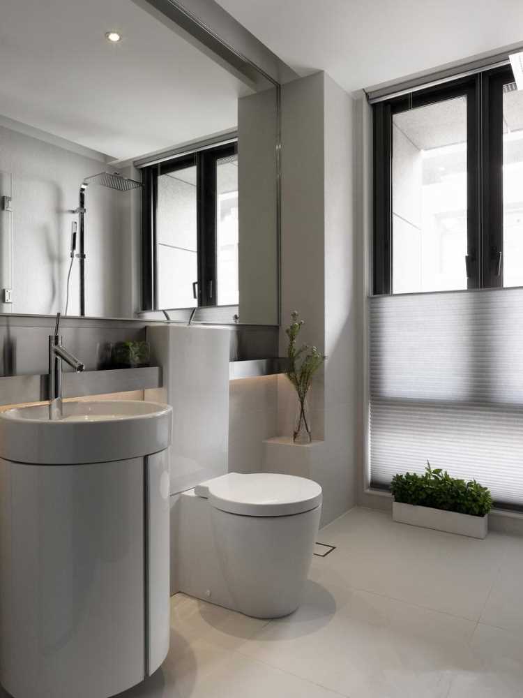 Modern bathroom1.jpg