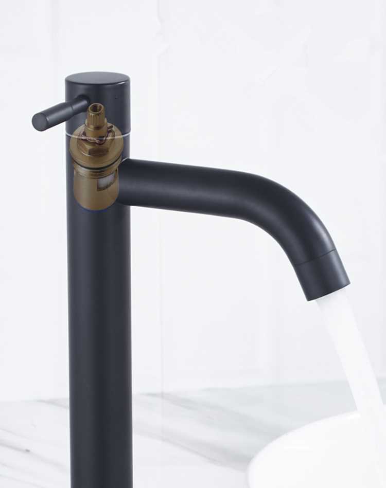YT-1-0058B4 Single cold basin faucet.jpg