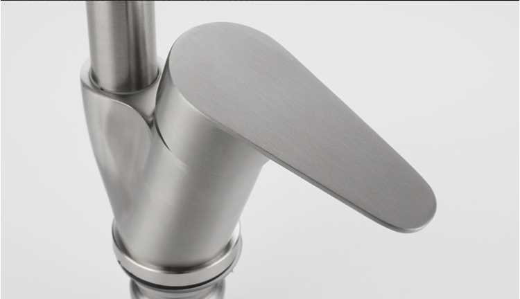 YT-1-1142H3 Kitchen faucet.jpg