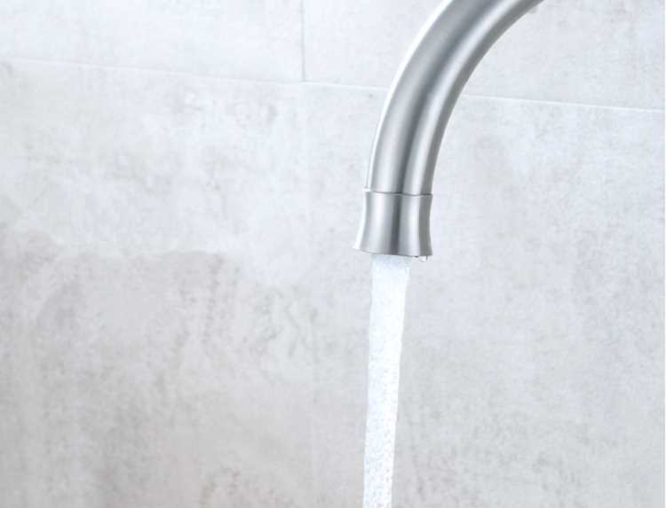 YT-1-1144H-14 Kitchen faucet.jpg