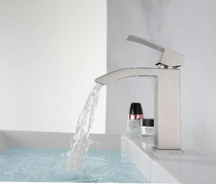 YT-1-0028H13 Basin mixer.jpg