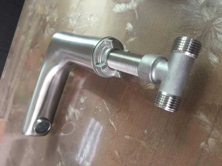 YT-1-0193H5 Split basin faucet.jpg