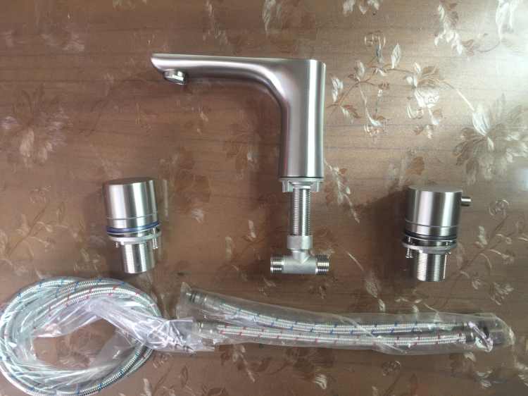 YT-1-0194H5 Split basin faucet.jpg